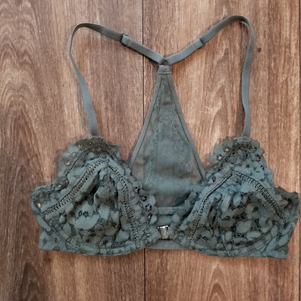 Body By Victoria Unlined Plunge Bran Green Lace Size 32 C